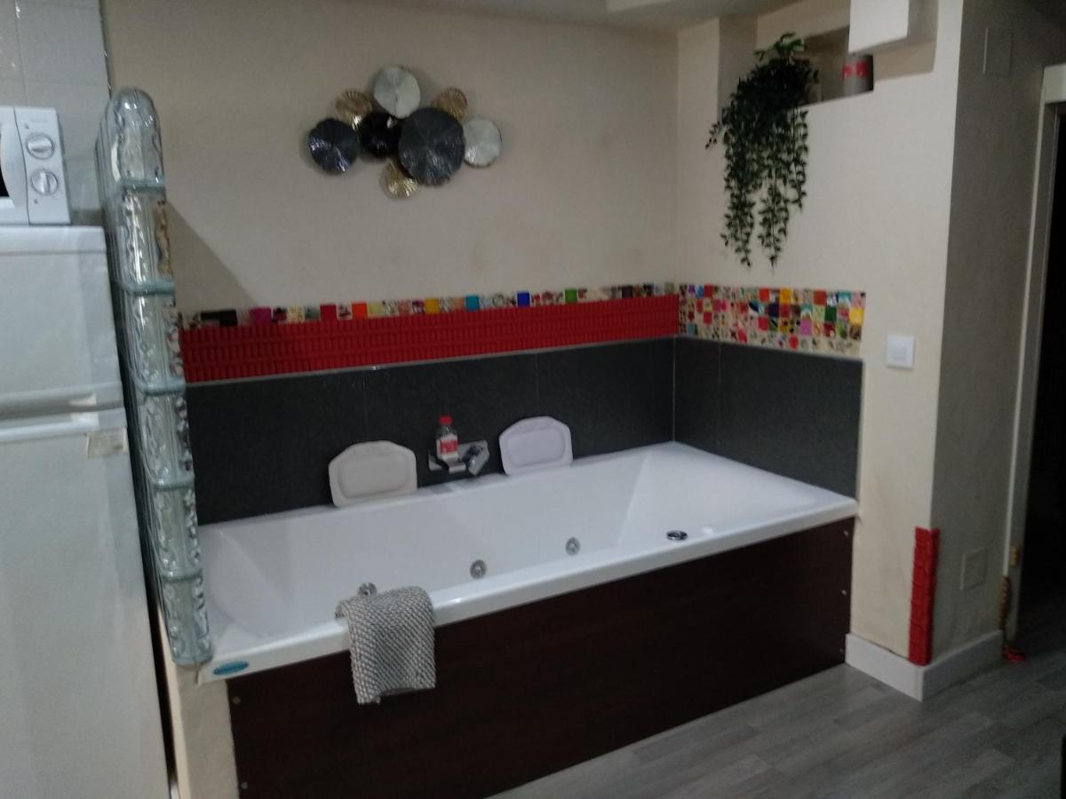 Appartement Loft "Coqueto" Rojo à Ubrique Extérieur photo
